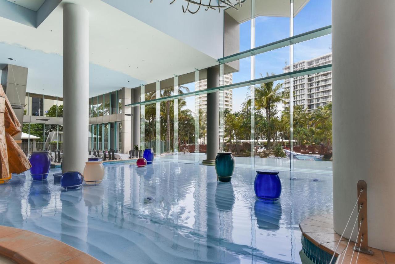 Holiday Holiday Crown Towers Gold Coast Esterno foto