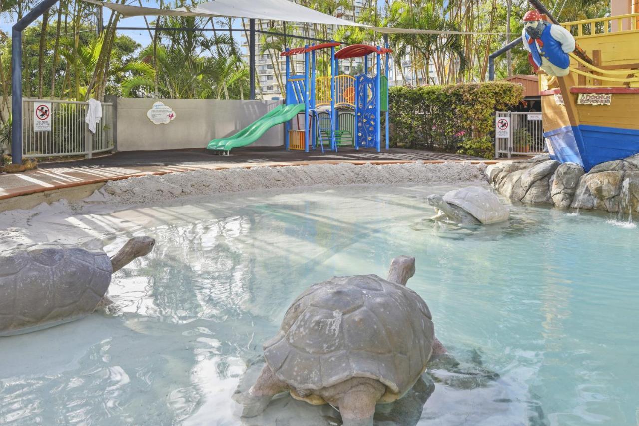 Holiday Holiday Crown Towers Gold Coast Esterno foto