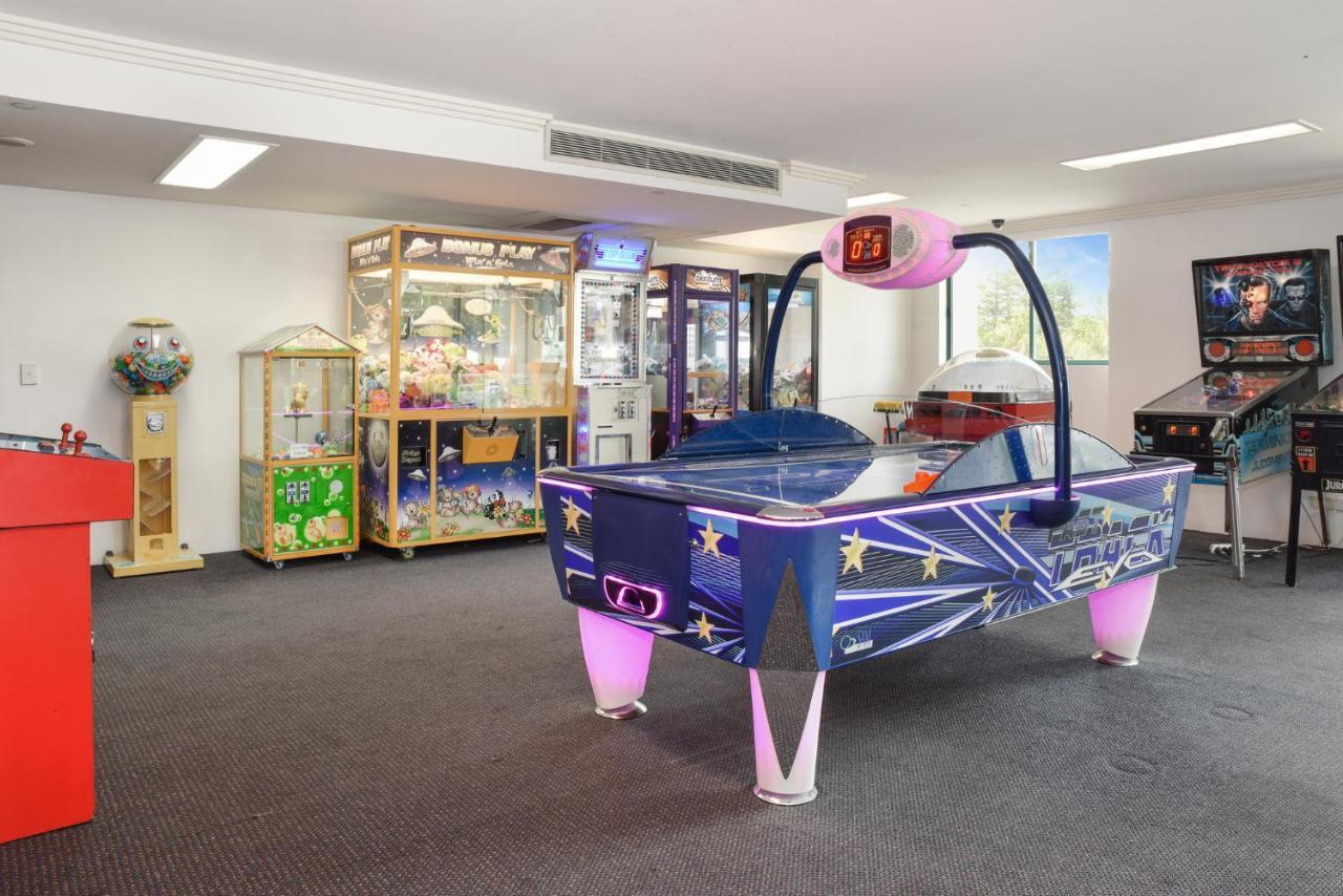 Holiday Holiday Crown Towers Gold Coast Esterno foto