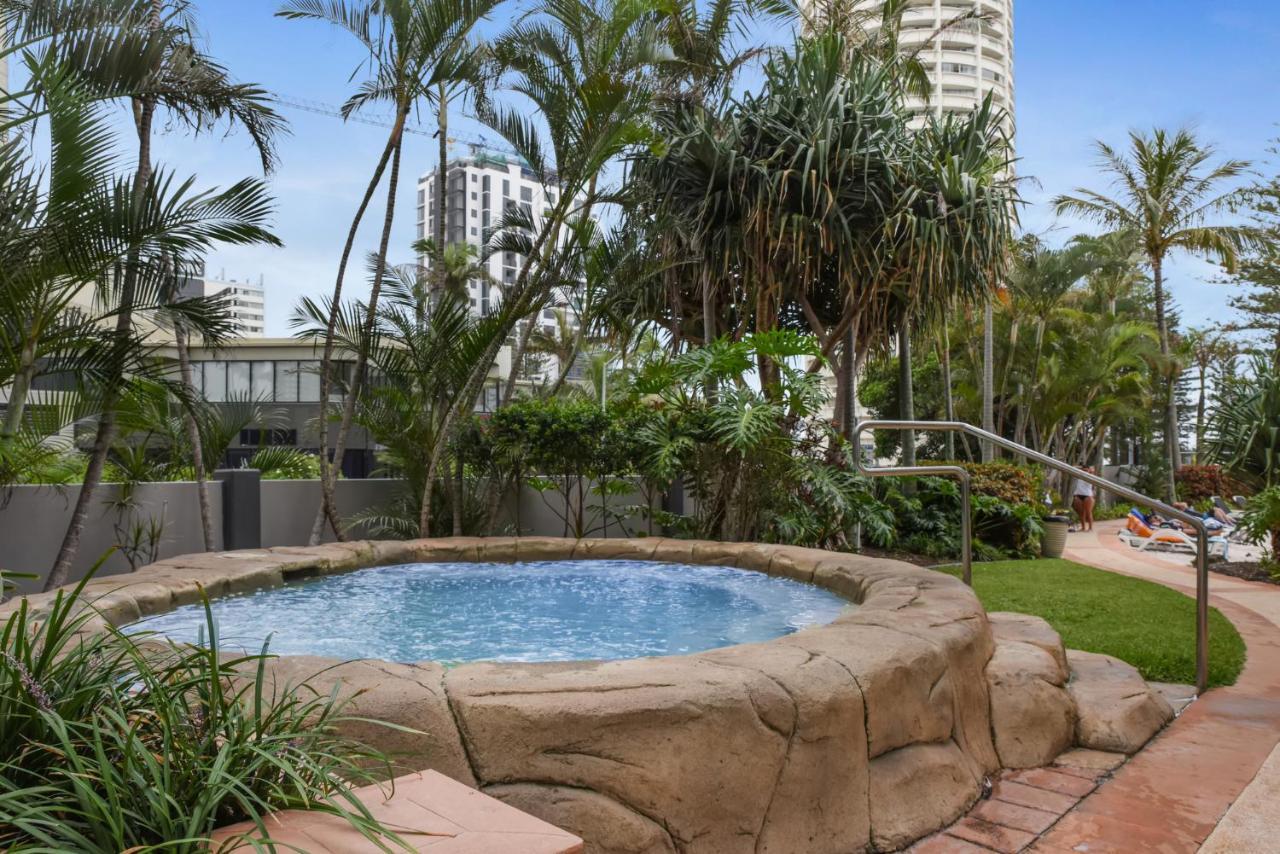 Holiday Holiday Crown Towers Gold Coast Esterno foto